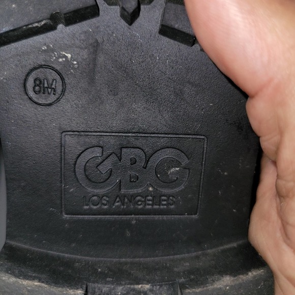 Y6. Like new Leather Boots G By Guess Los Angeles size 8 color black and White - Picture 3 of 4